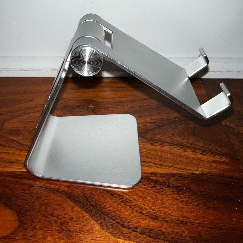 Metal Adjustable Phone Stand